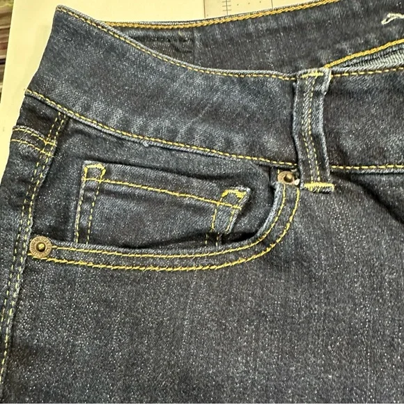 American Eagle women’s 14 artistic crop stretch denim jeans,double button front - Picture 5 of 8